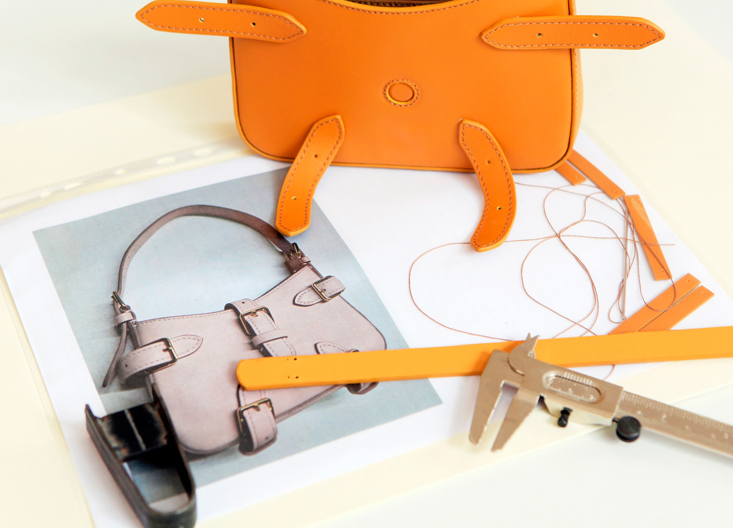 En Elegant Supreme. Grupo internacional especializado en el diseño, fabricación y entrega de complementos y accesorios de moda.