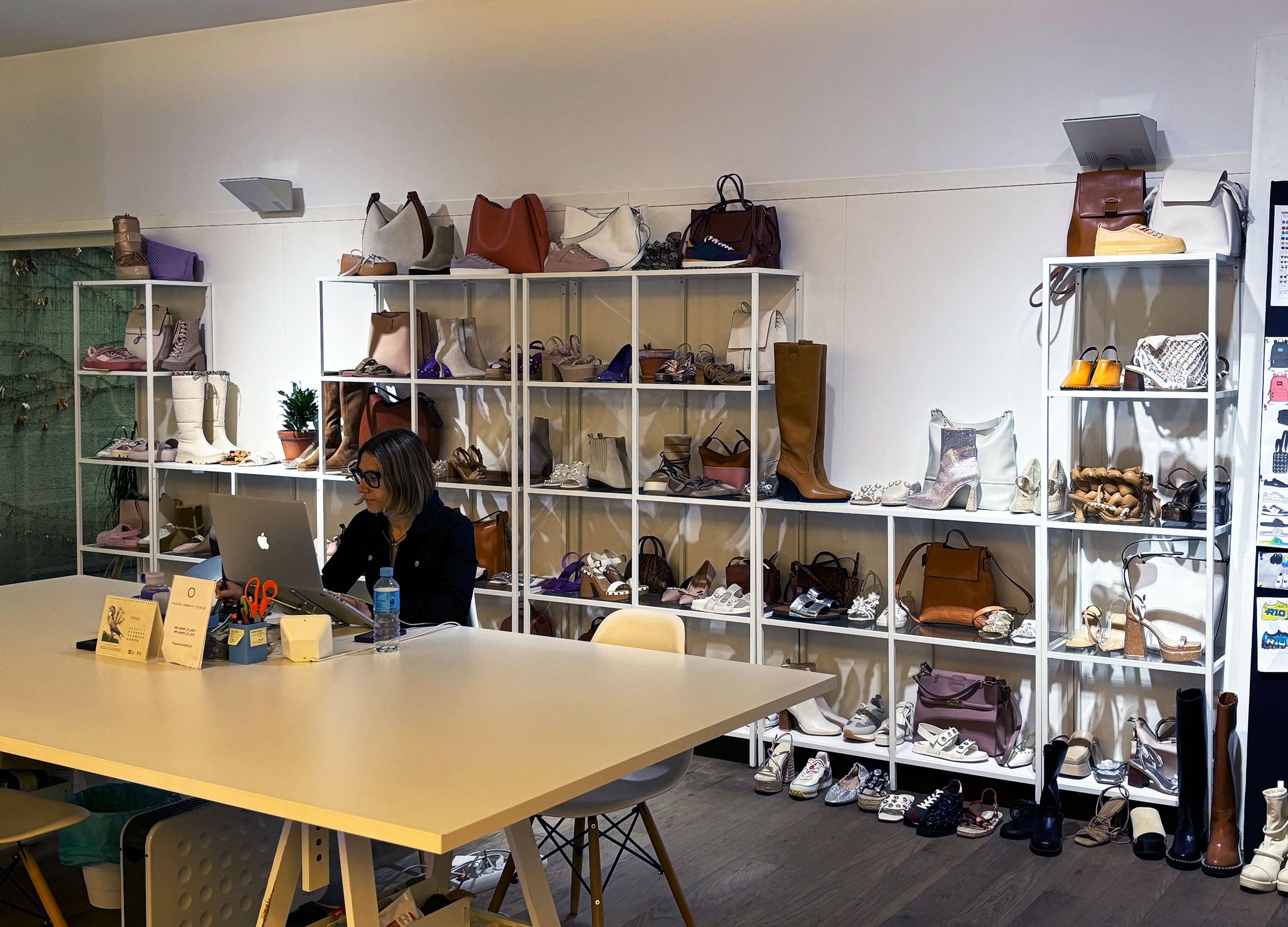 Design Concept Studio, España.