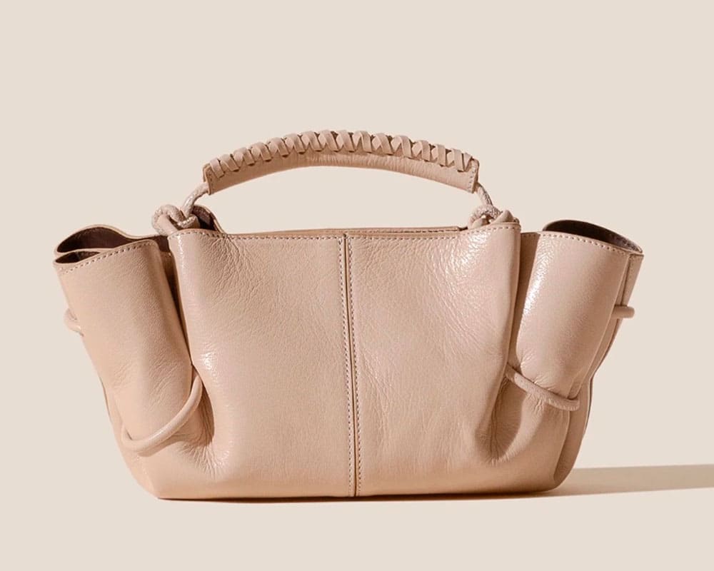 Elegant Supreme, diseño y fabricación de bolsos a medida para marcas internacionales. Elegant Supreme, diseño y fabricación de bolsos a medida para marcas internacionales.