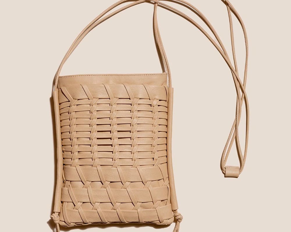 Elegant Supreme, diseño y fabricación de complementos y accesorios de moda a medida para marcas internacionales. Elegant Supreme, diseño y fabricación de complementos y accesorios de moda a medida para marcas internacionales.