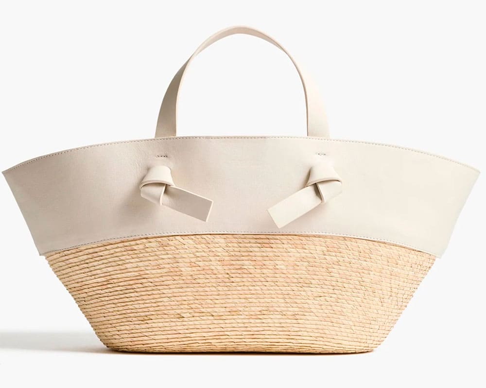 Elegant Supreme Utilizamos materiales sostenibles, como pieles recicladas, algodones orgánicos o sintéticos de nueva generación. Elegant Supreme Utilizamos materiales sostenibles, como pieles recicladas, algodones orgánicos o sintéticos de nueva generación.