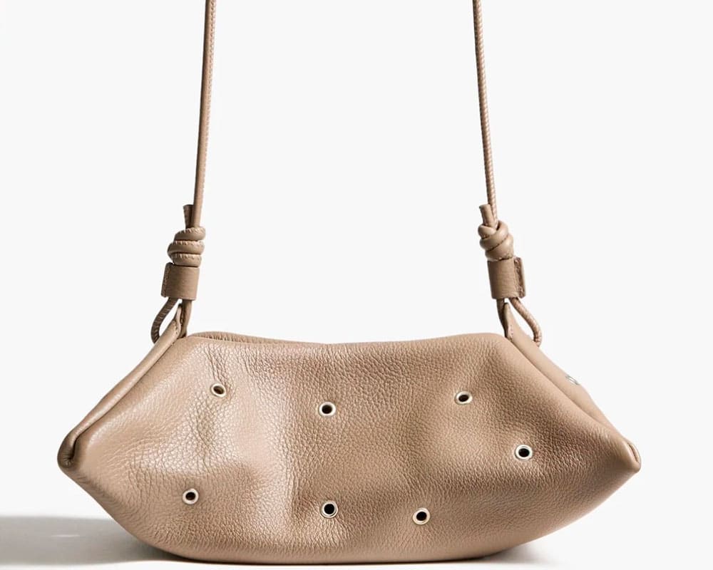 Elegant Supreme, diseño y fabricación de bolsos para marcas internacionales. Elegant Supreme, diseño y fabricación de bolsos para marcas internacionales.